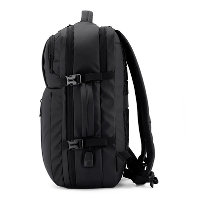 Рюкзак ноутбука людей ODM OEM кладет рюкзака логотипа 31cm перемещение в мешки изготовленного на заказ прочное
